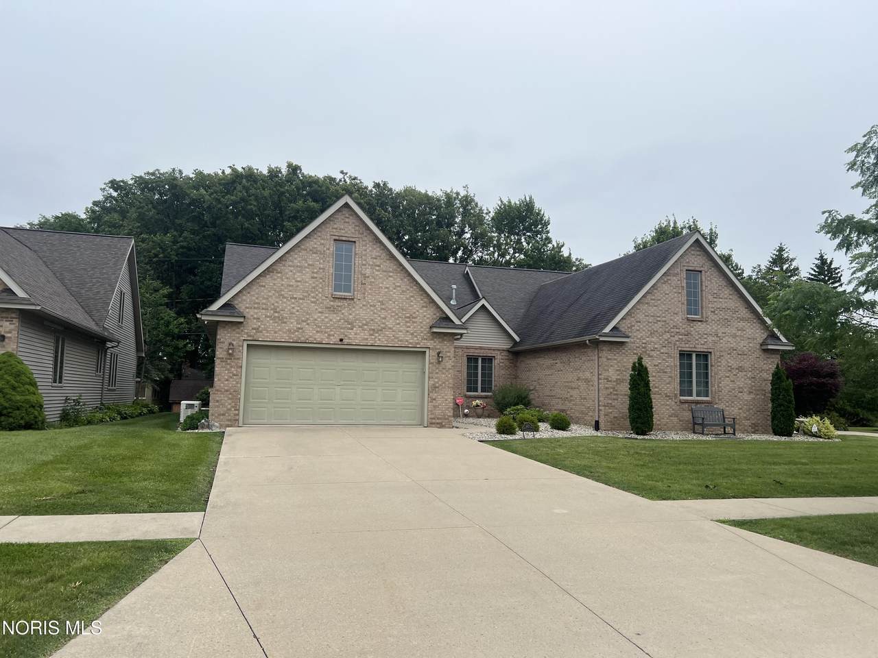 897 Busdeker Lane - Photo 1