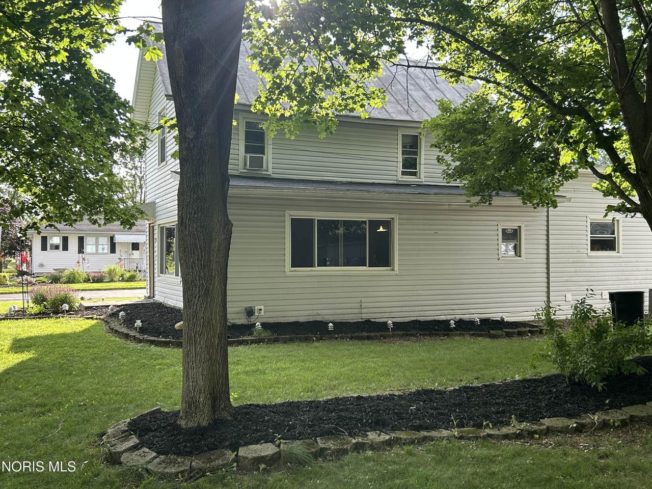 https://bt-photos.global.ssl.fastly.net/toledo/1280_boomver_1_10009359-2.jpg
