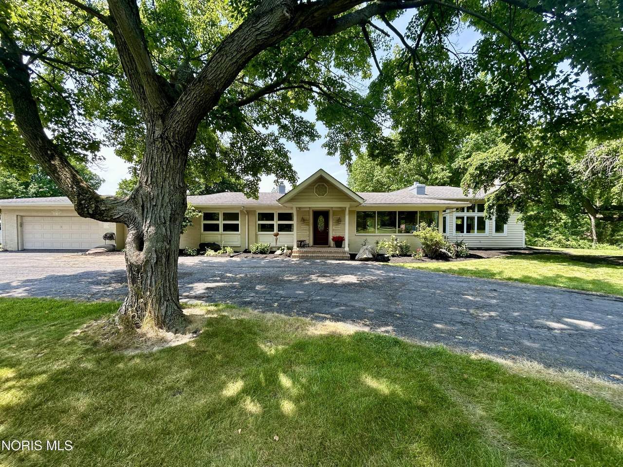 1910 Holland Sylvania Road - Photo 1