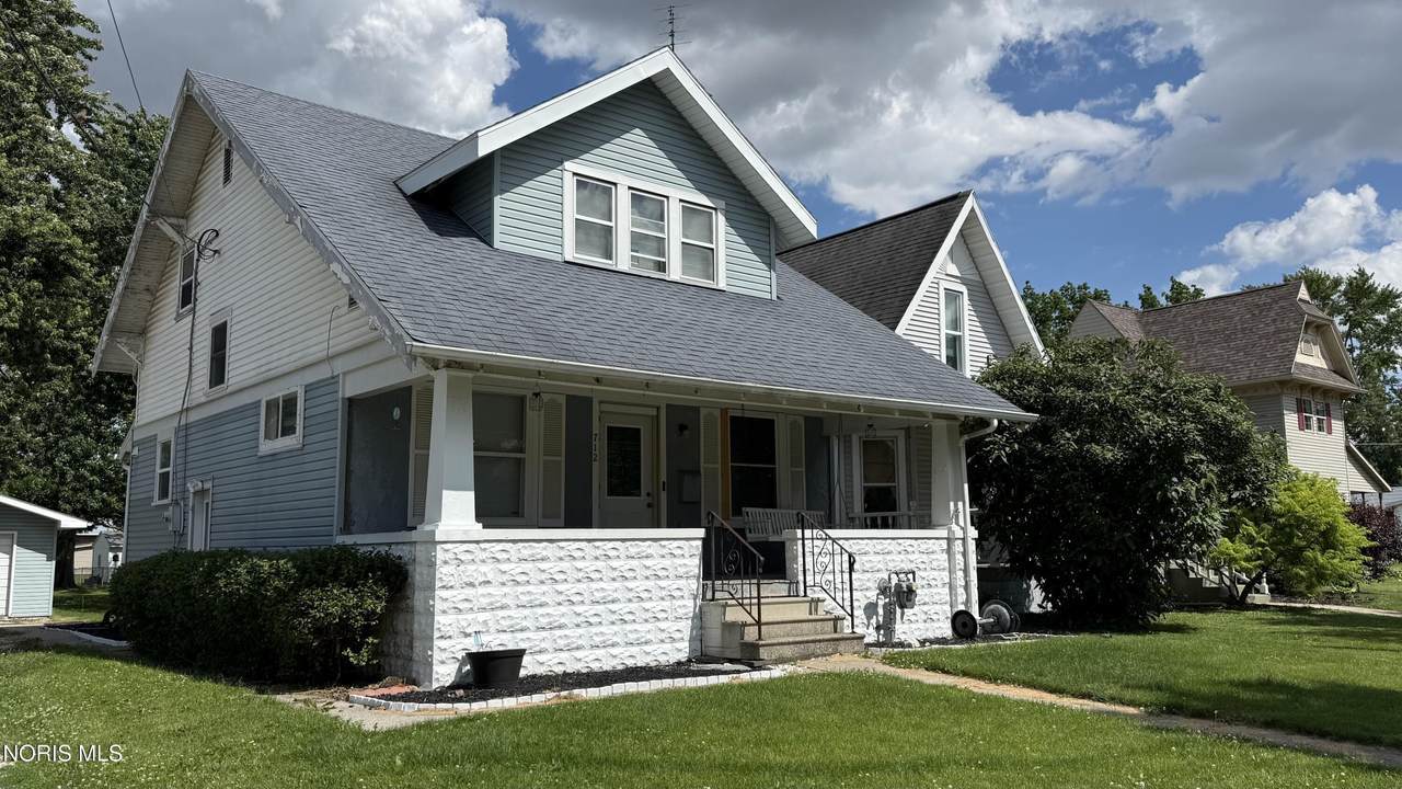 712 Washington Street - Photo 1