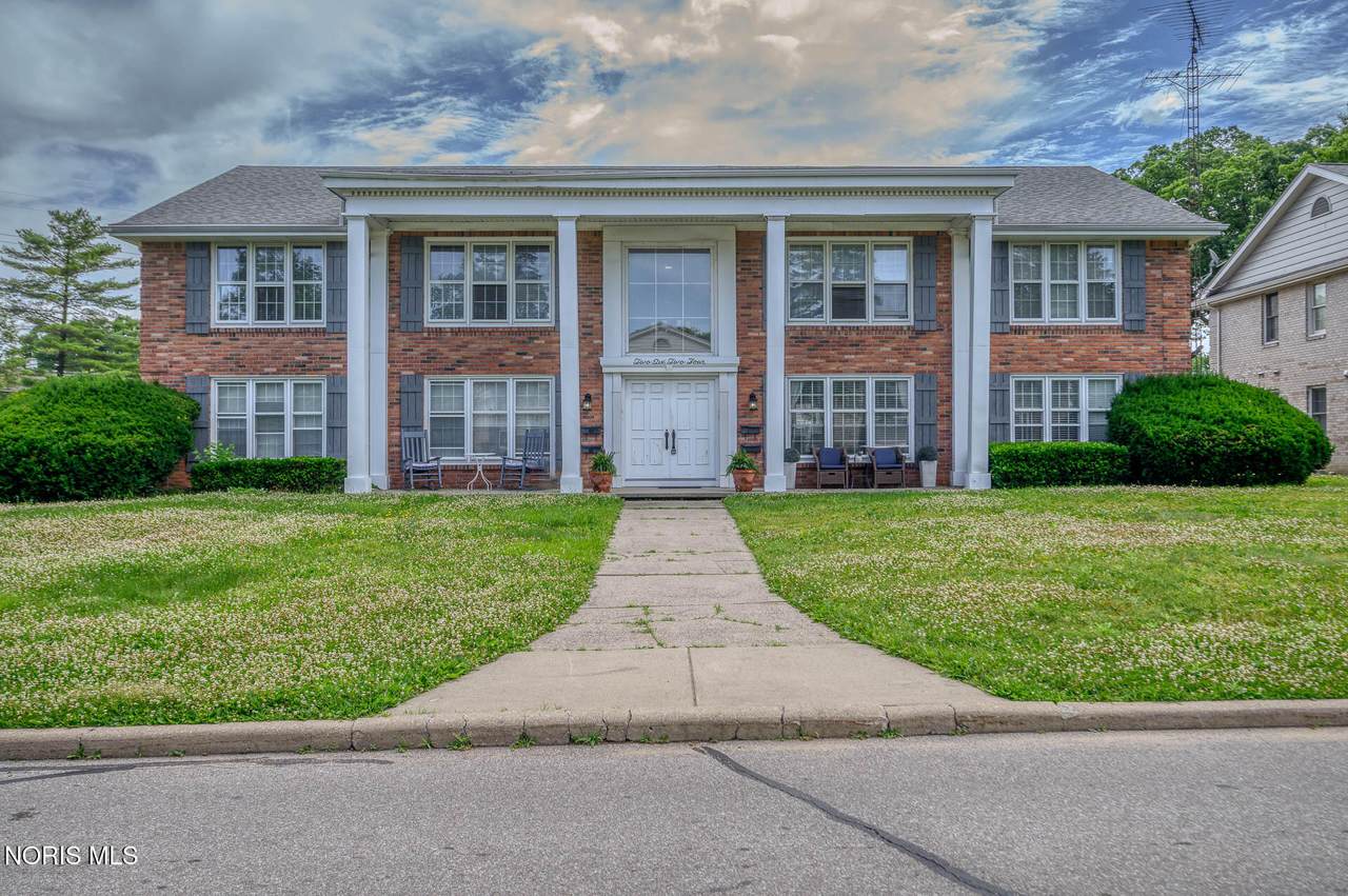 2624 Valley Brook Drive - Photo 1