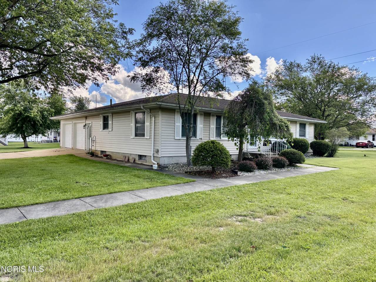 202 Cincinnati Street - Photo 1