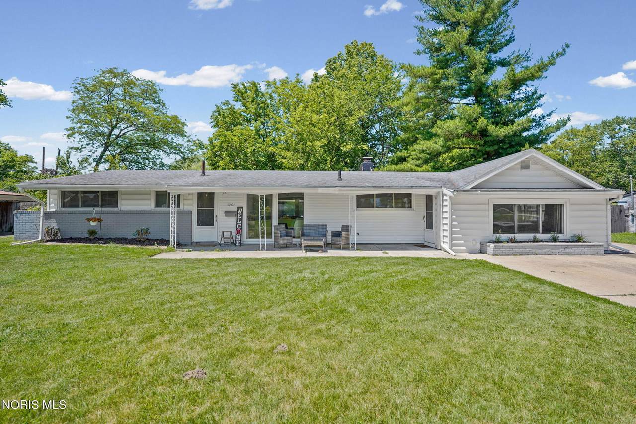 3201 Lincolnshire Boulevard - Photo 1