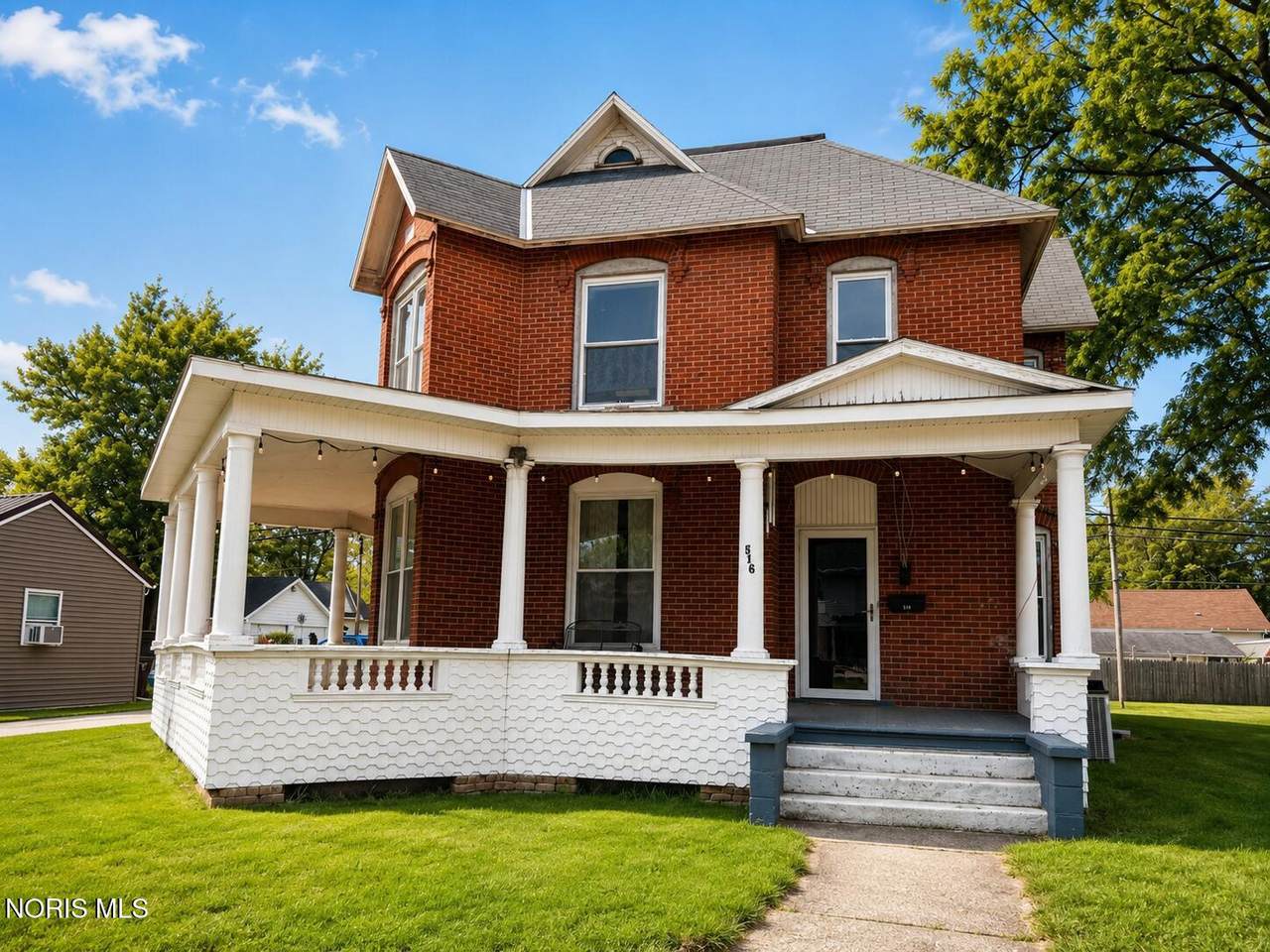516 Williams Street - Photo 1