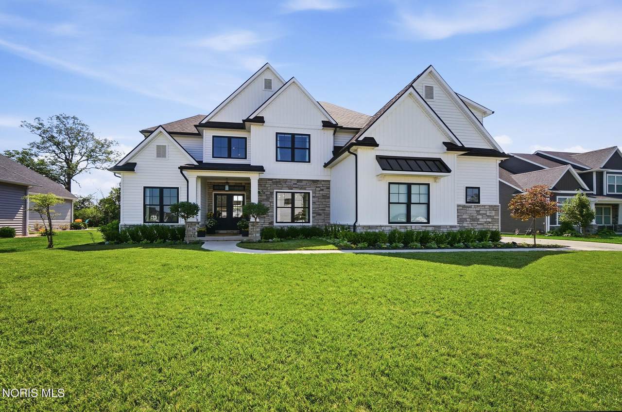 112 Grey Bridge Court - Photo 1