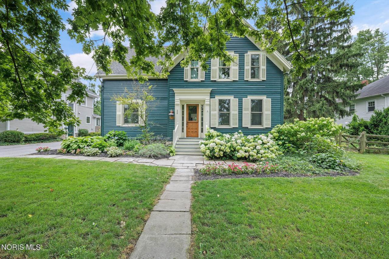 326 Front Street - Photo 1