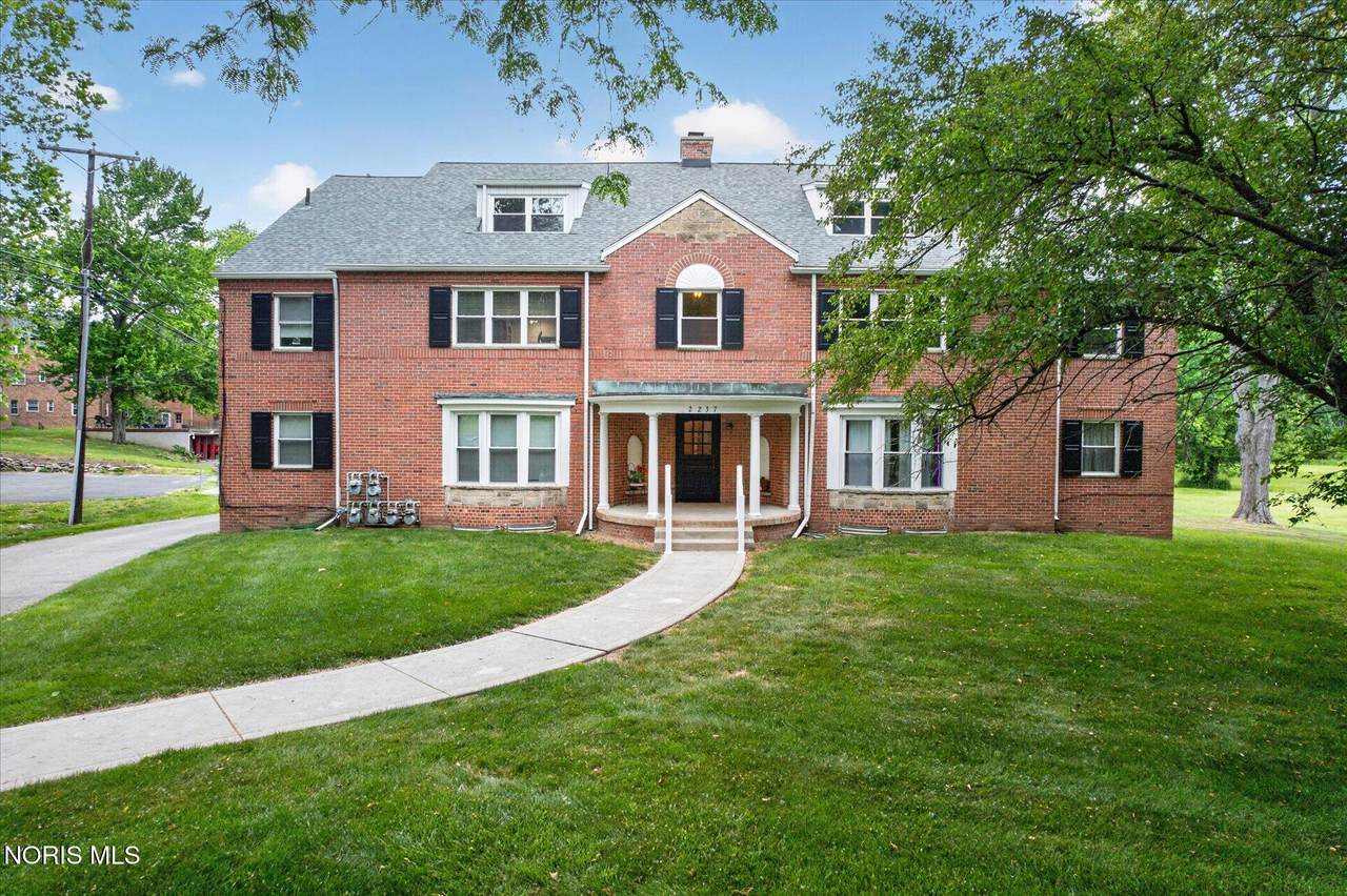 2237 Evergreen Road - Photo 1