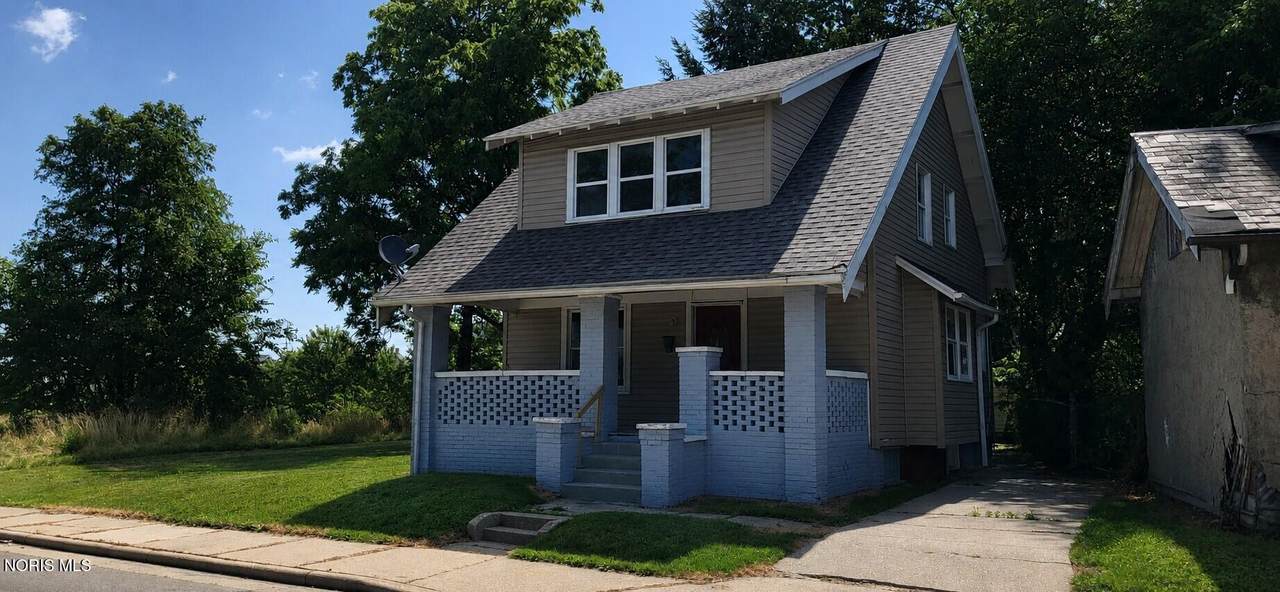3402 Detroit Avenue - Photo 1