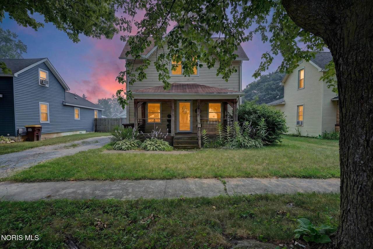 704 Maplewood Street - Photo 1