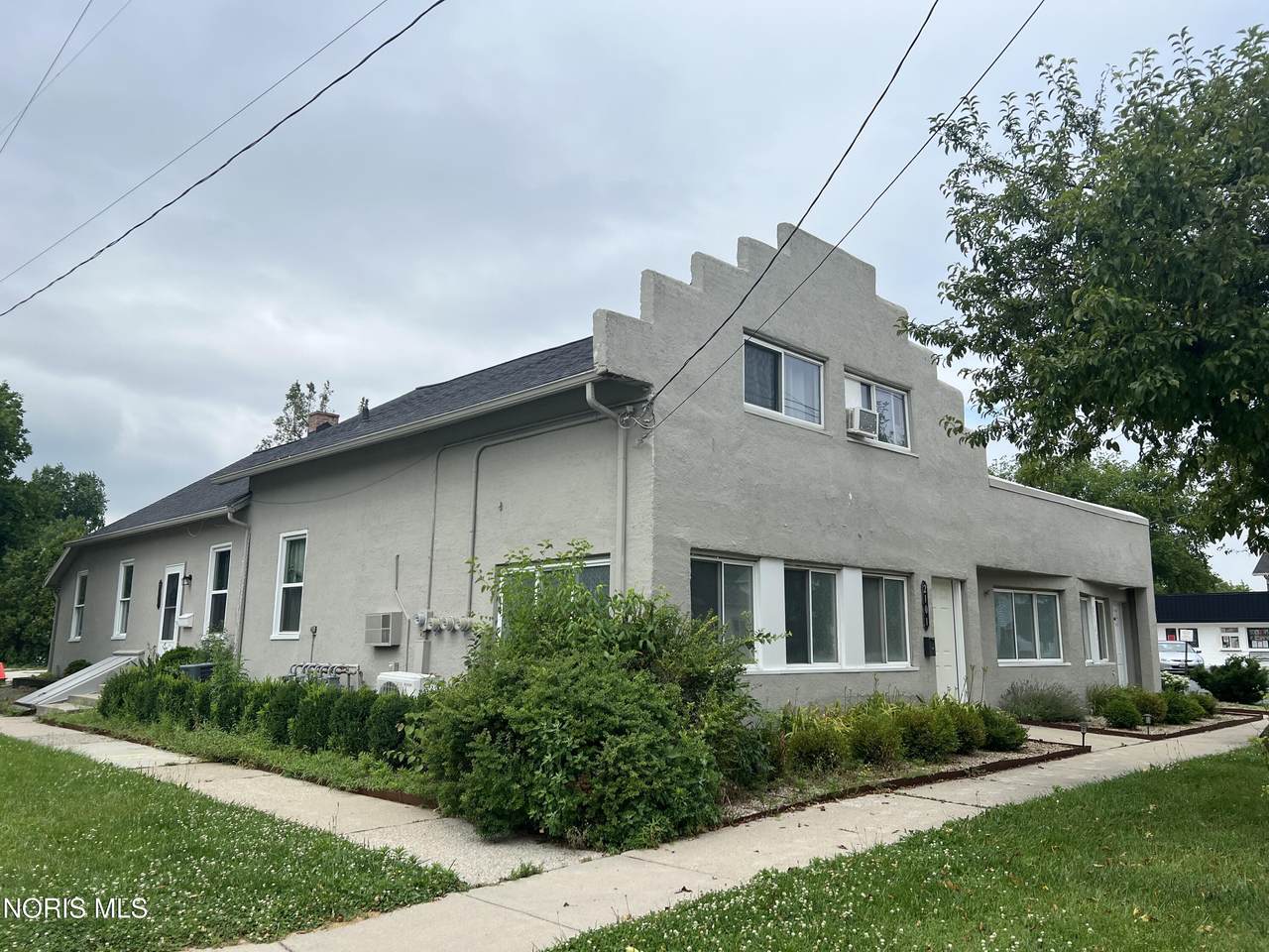 2101 River Road - Photo 1