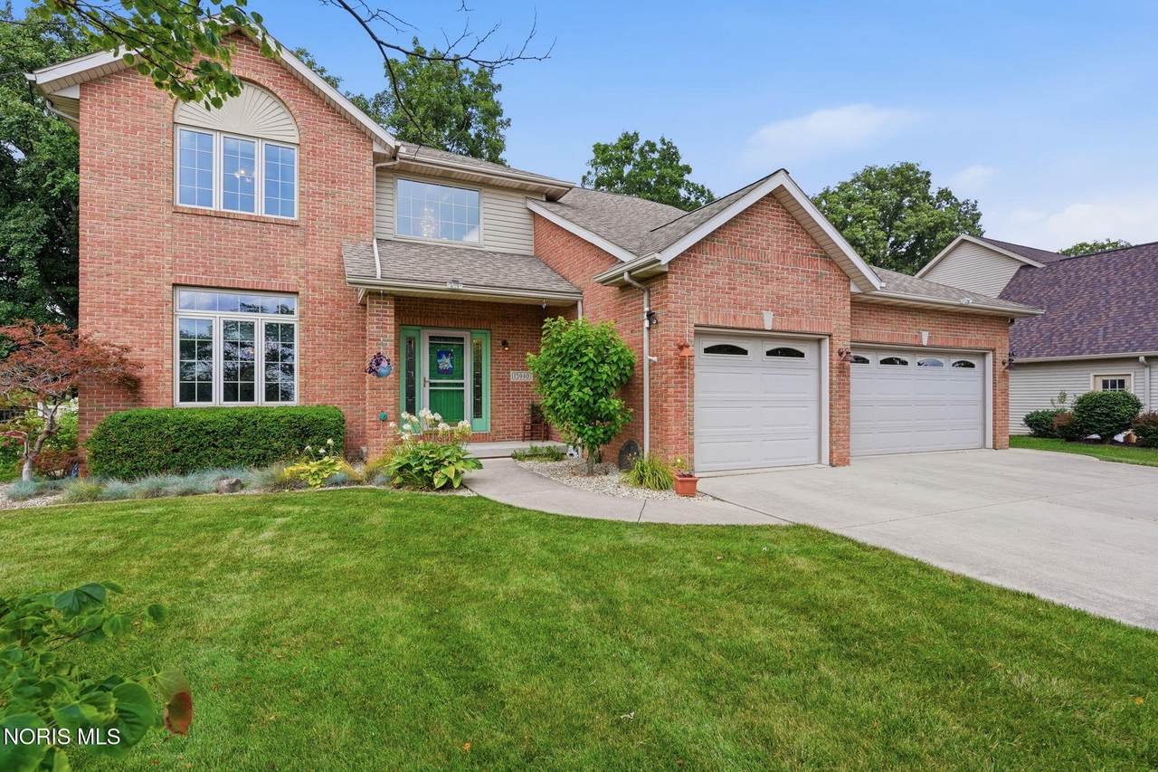 15940 Forest Lane - Photo 1
