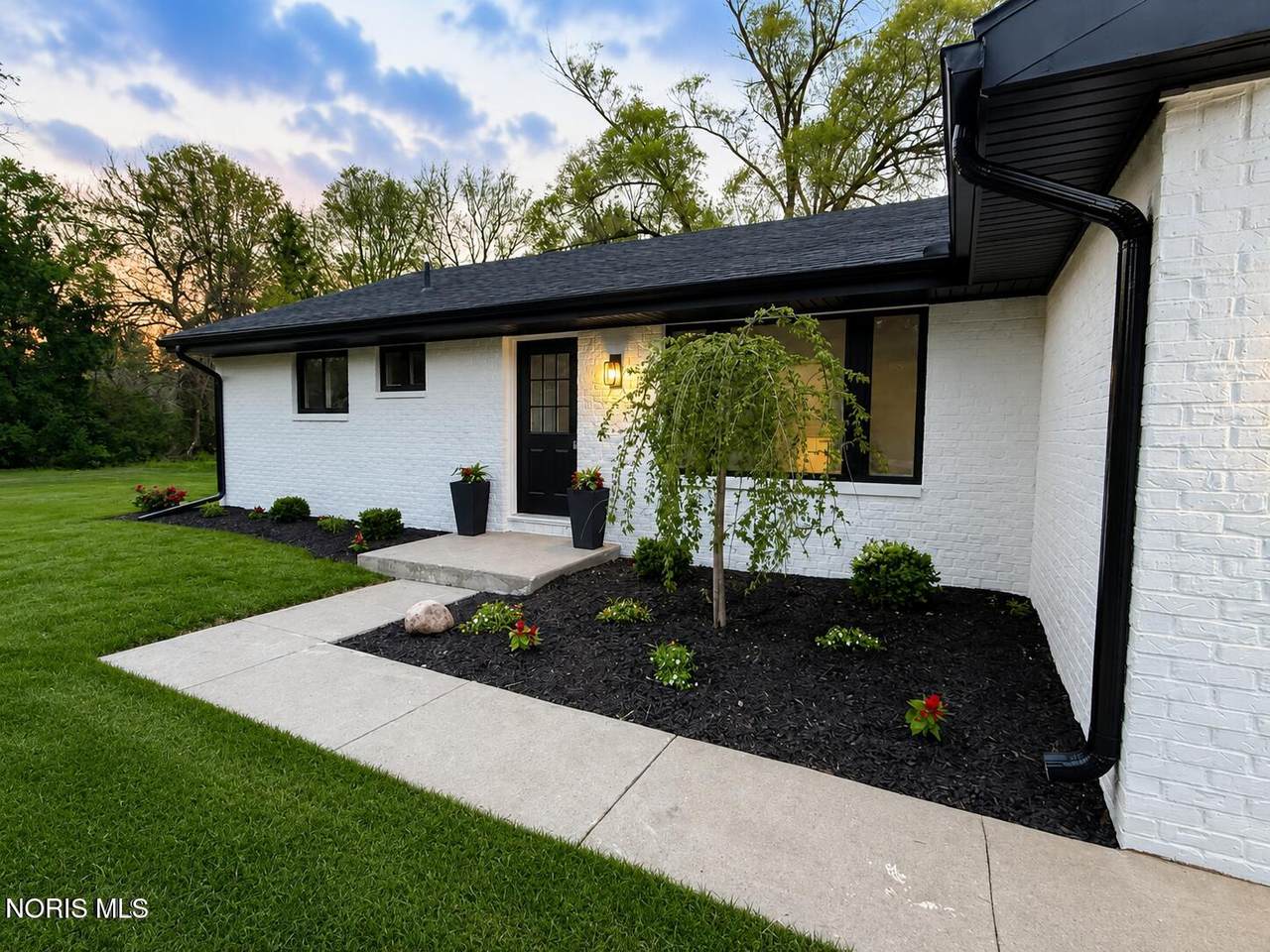 1568 County Road D - Photo 1