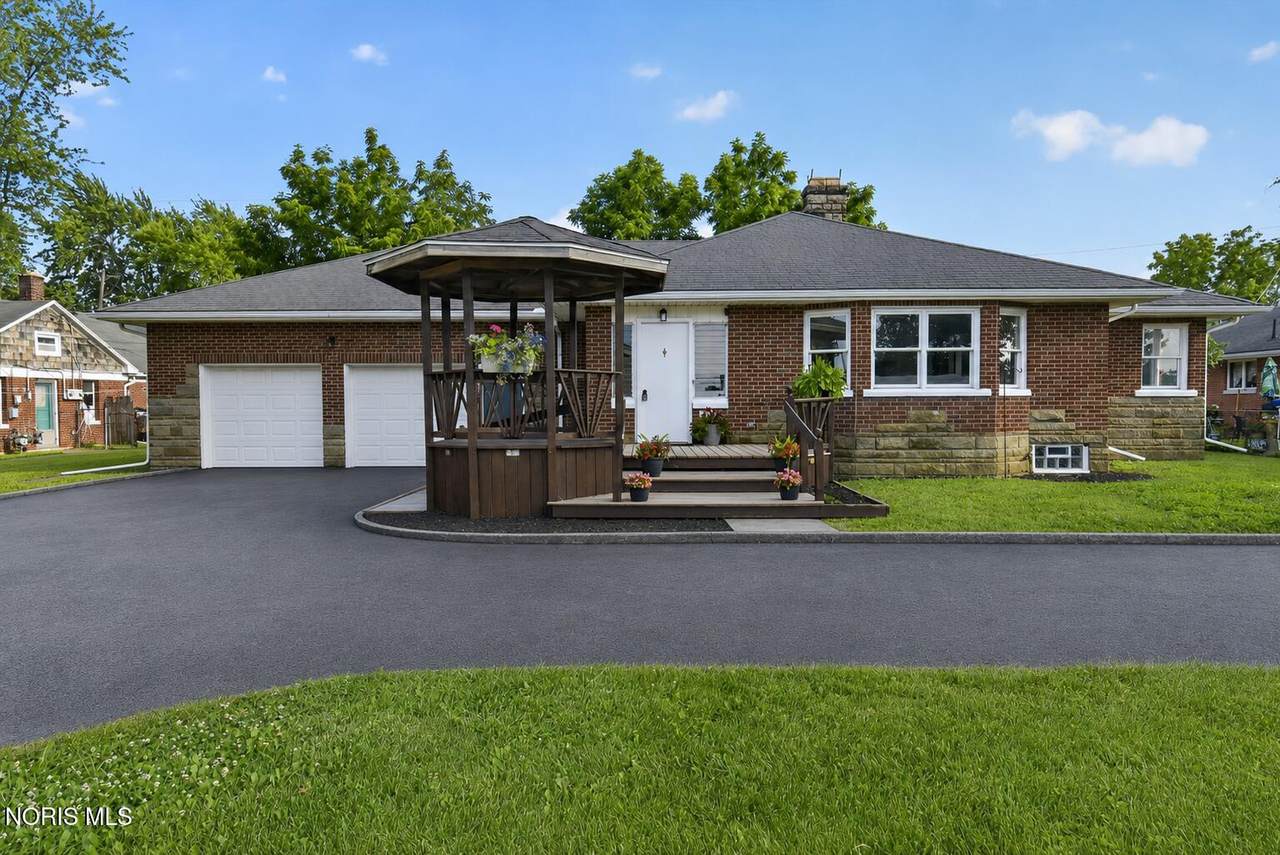 2826 Olde Curtice Road - Photo 1