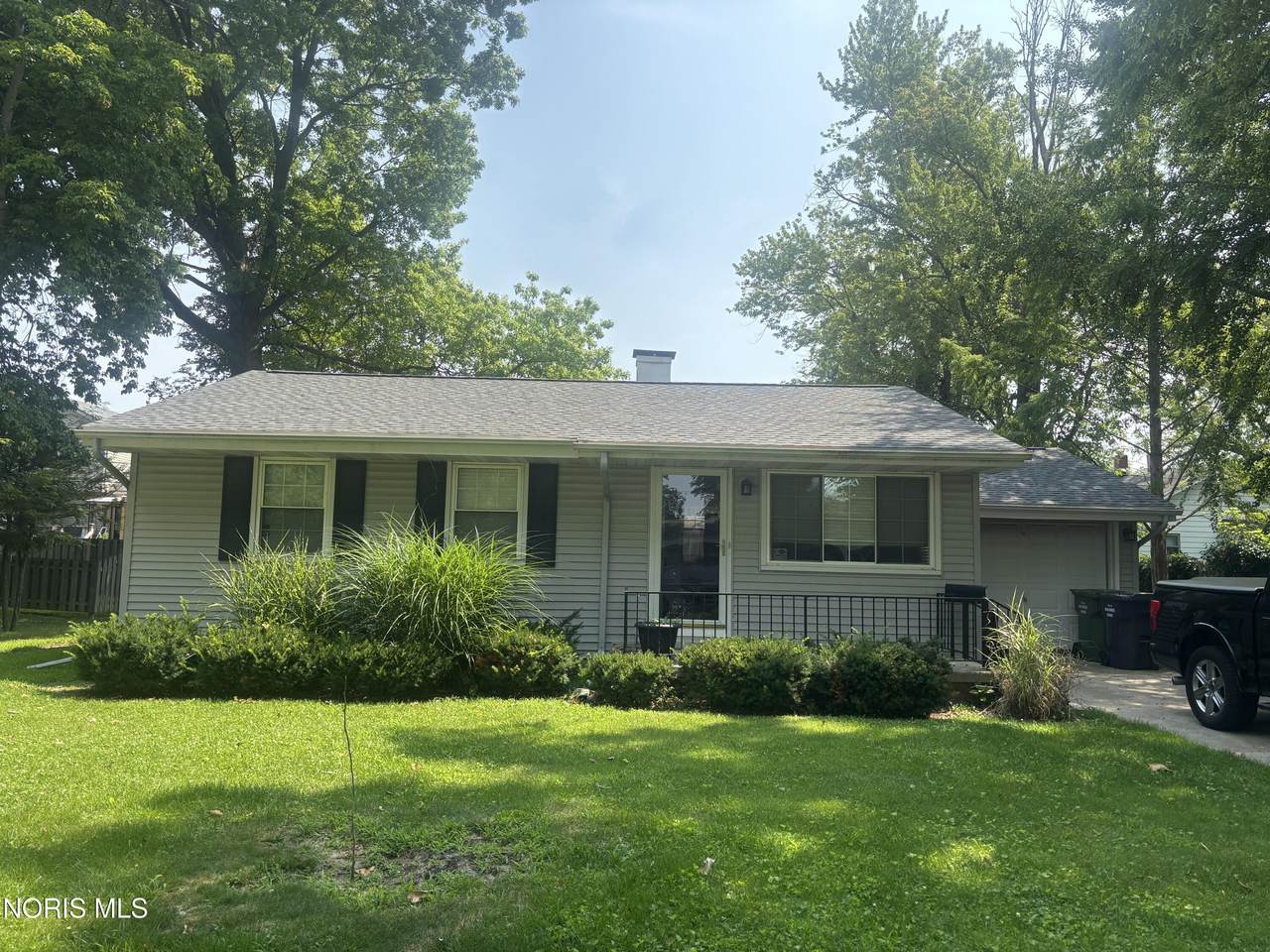 910 Hubbel Street - Photo 1