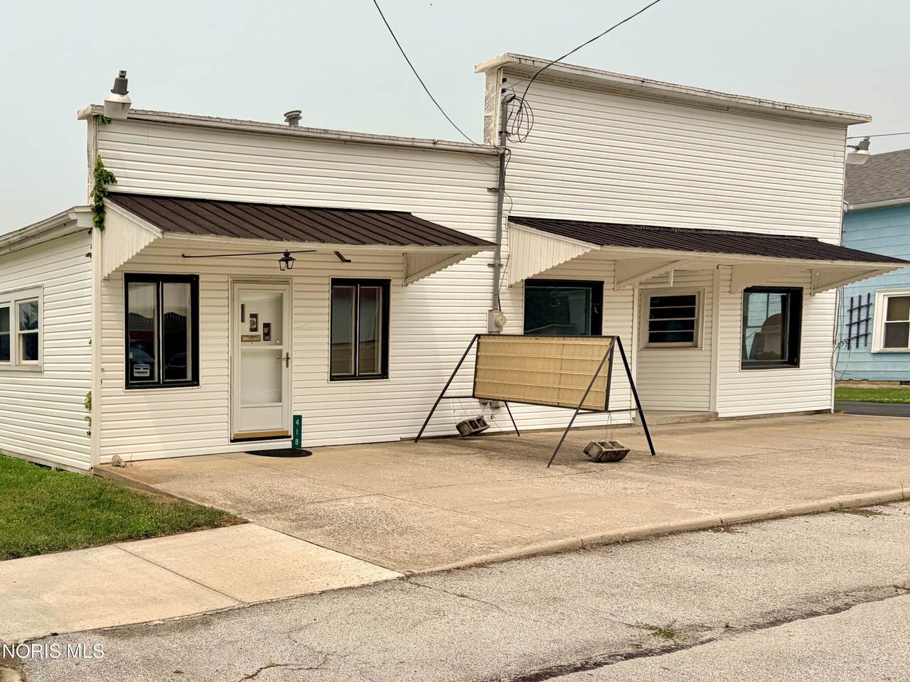 418 Main Street - Photo 1