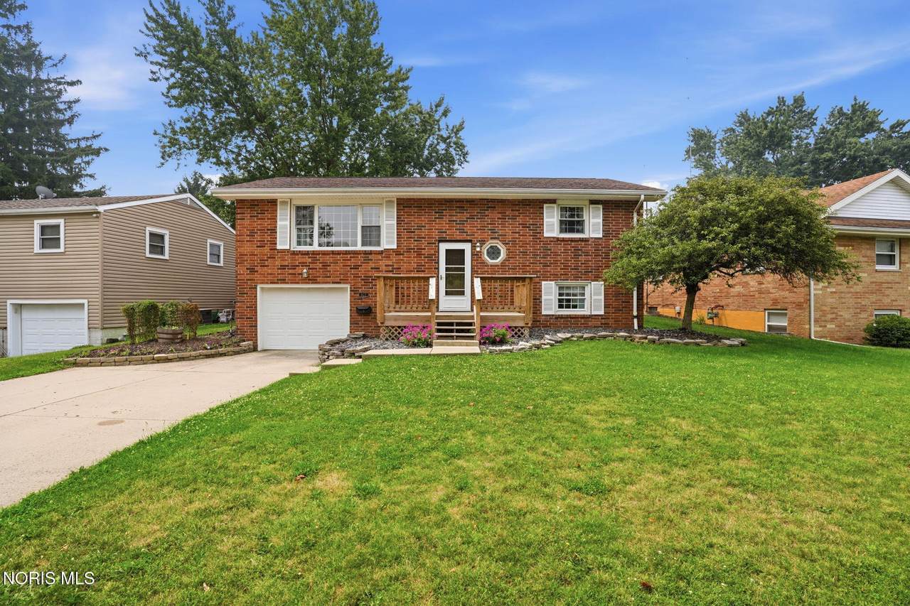 527 Sheffield Drive - Photo 1