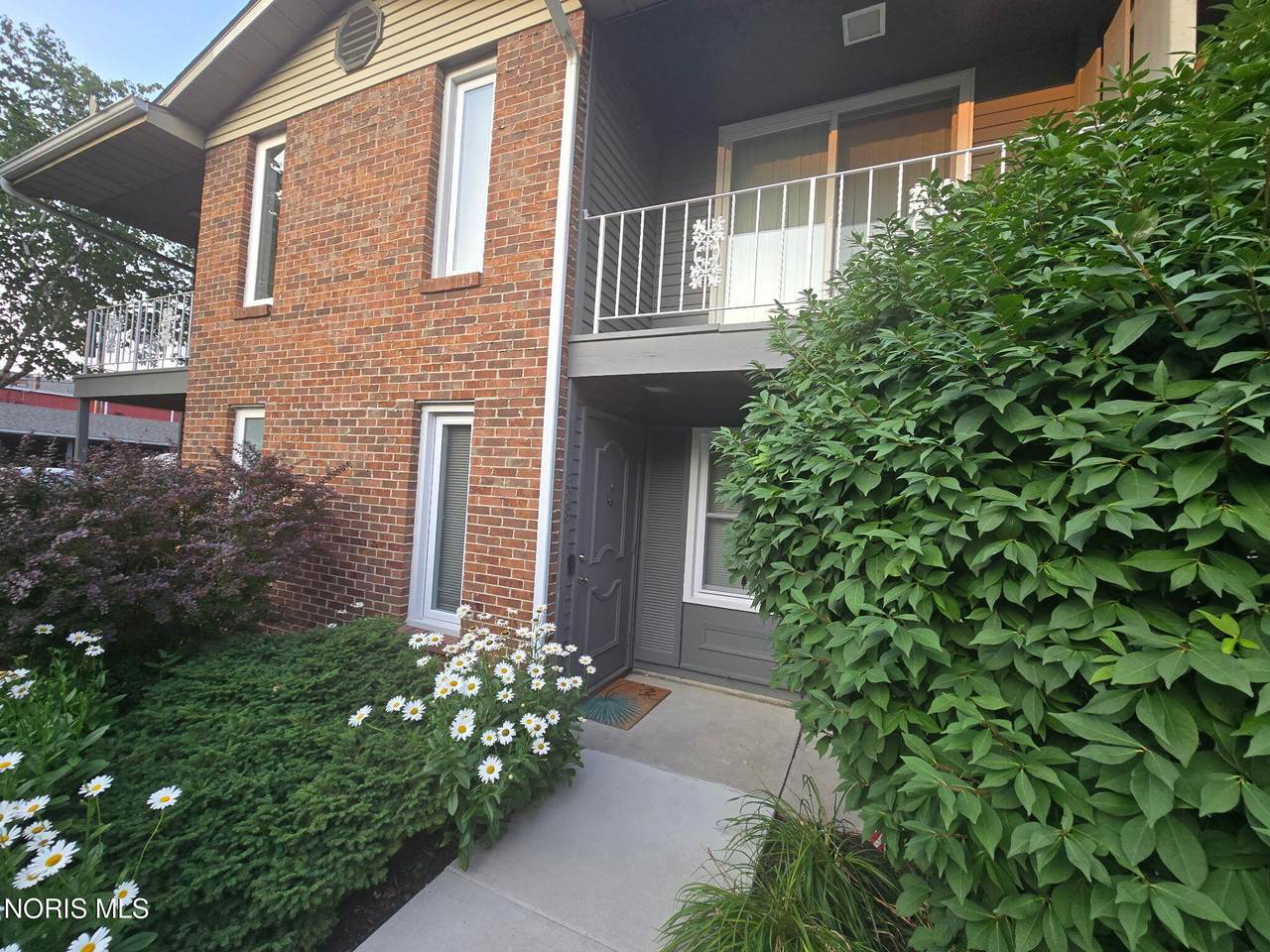328 Butler Street - Photo 1