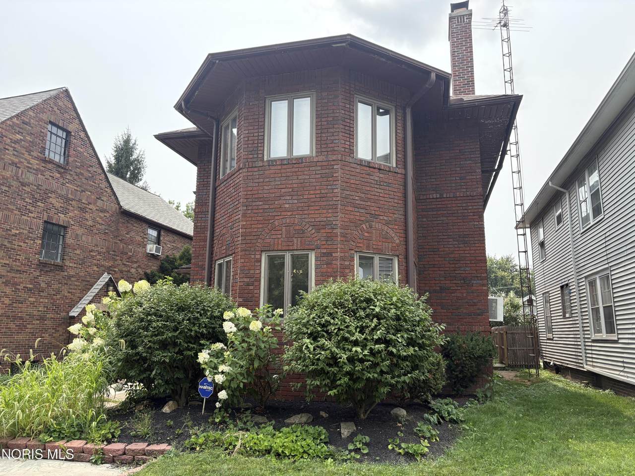 1321 Laclede Road - Photo 1