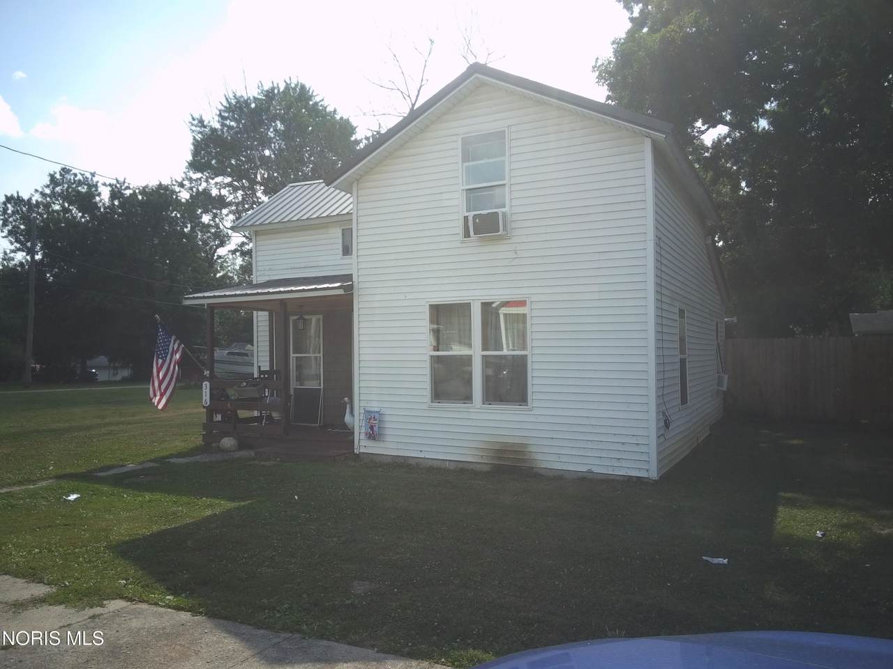 316 1st Street - Photo 1