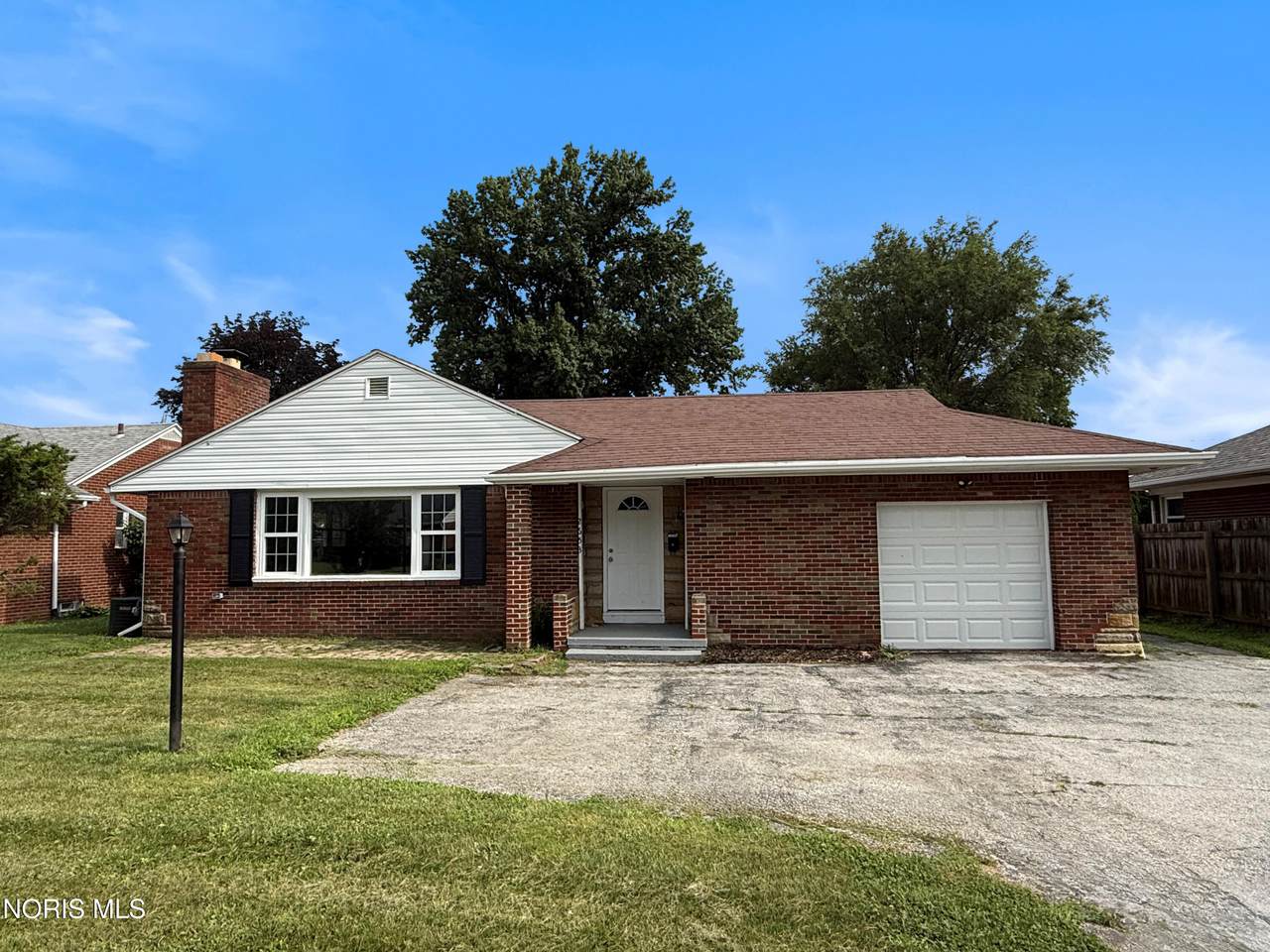 2653 Luverne Avenue - Photo 1