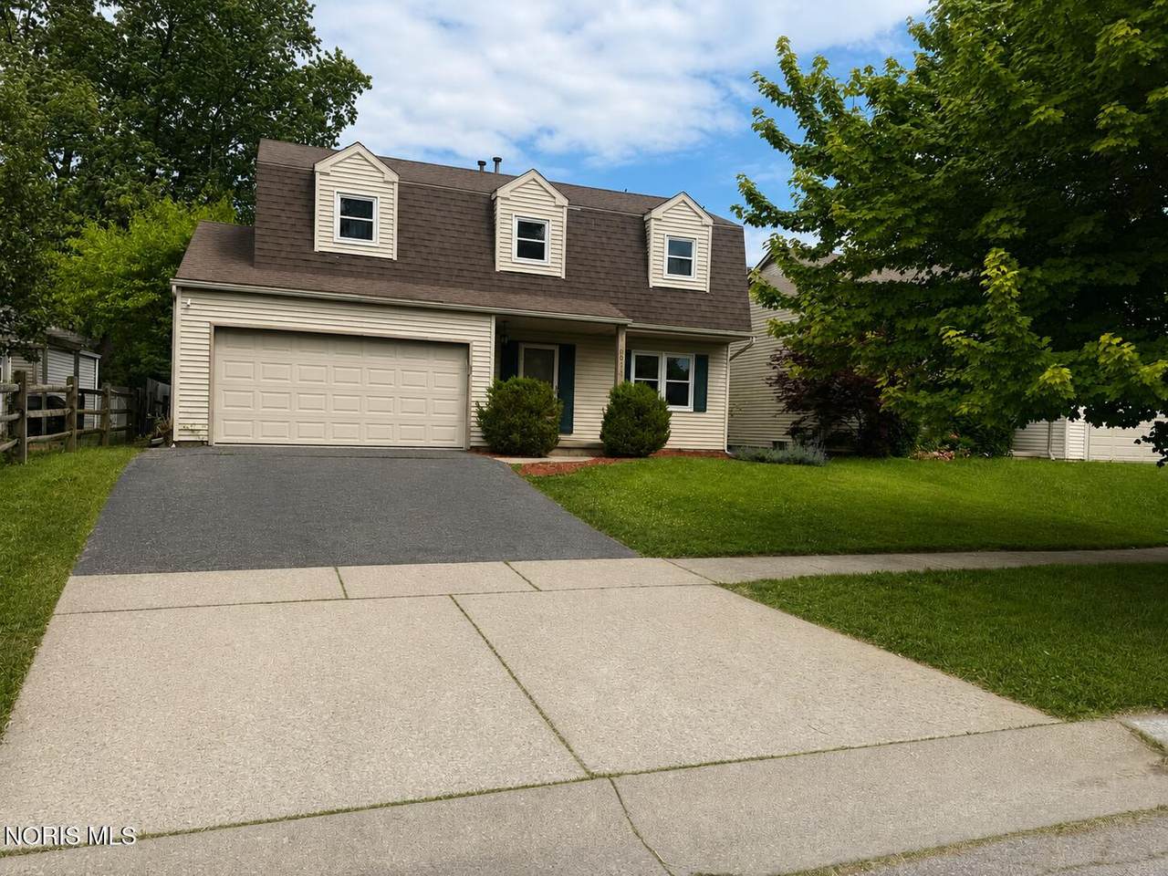 6011 Willowvale Drive - Photo 1