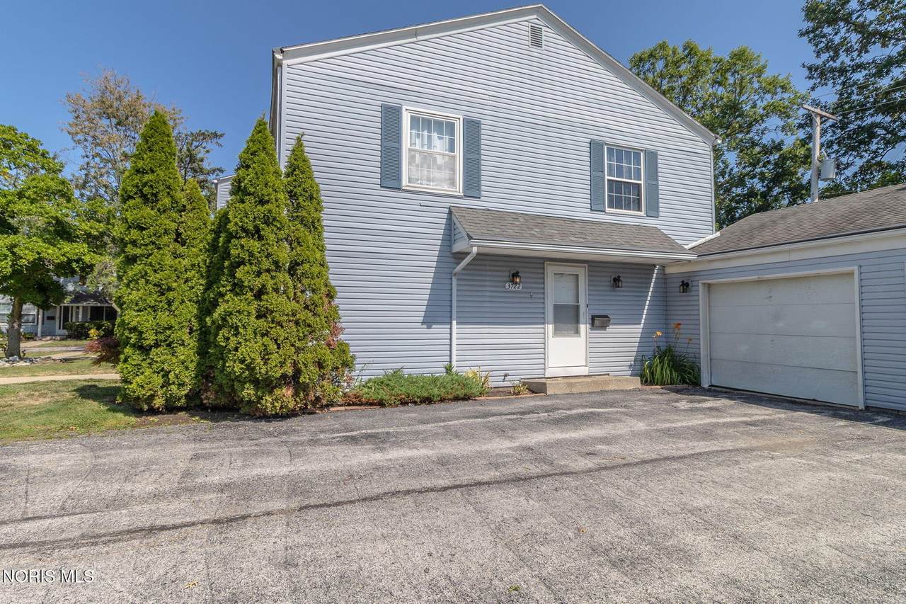 3722 Lakepointe Drive - Photo 1
