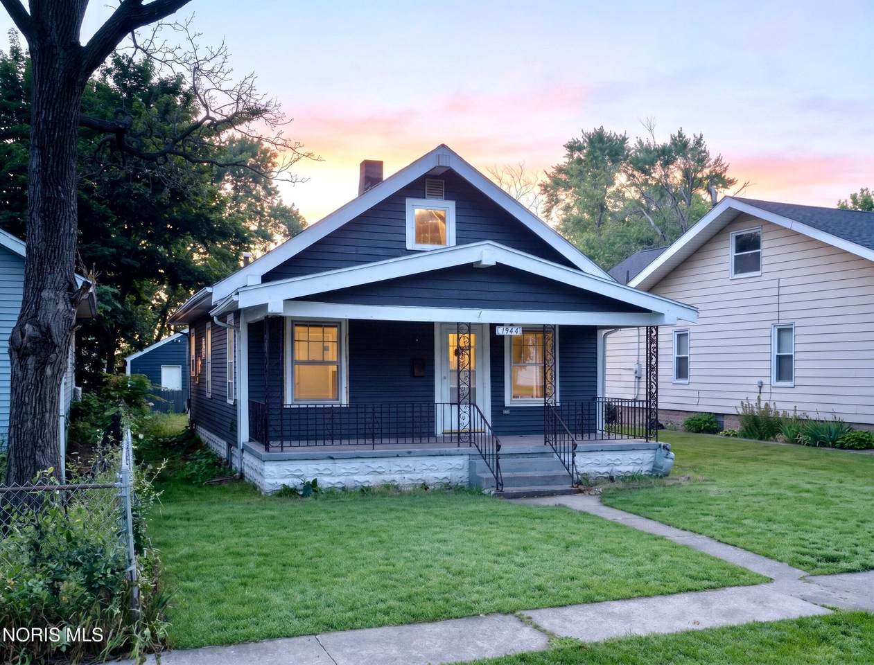 1944 Price Street - Photo 1