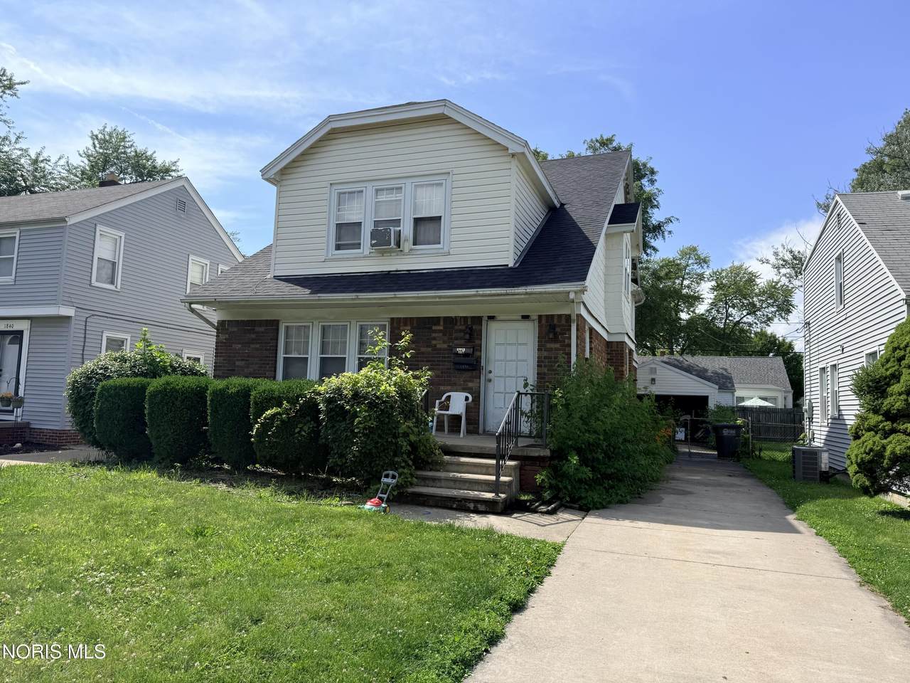 1836 Strathmoor Avenue - Photo 1