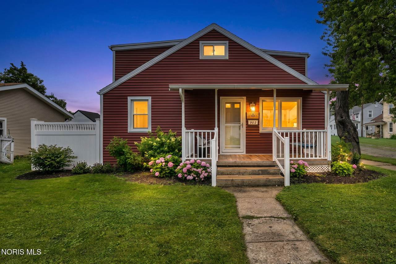 902 2nd Street - Photo 1