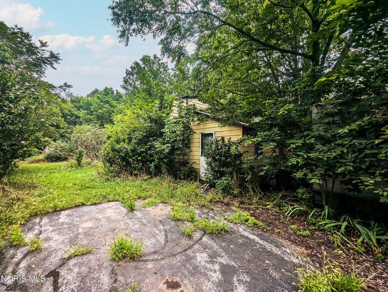 2042 County Road 32 - Photo 1