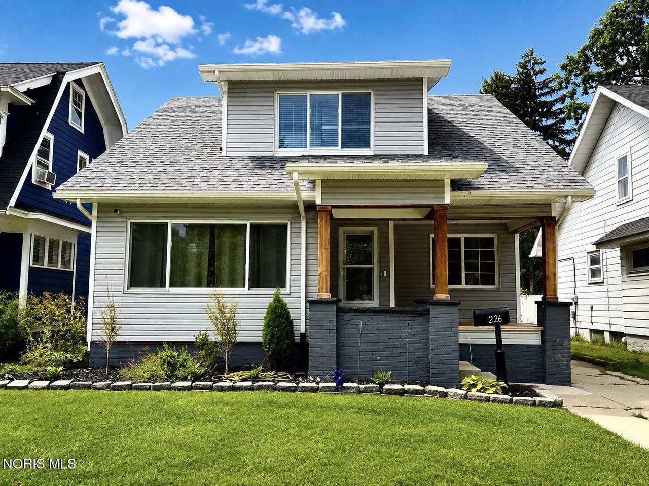 1226 Harvard Boulevard - Photo 1