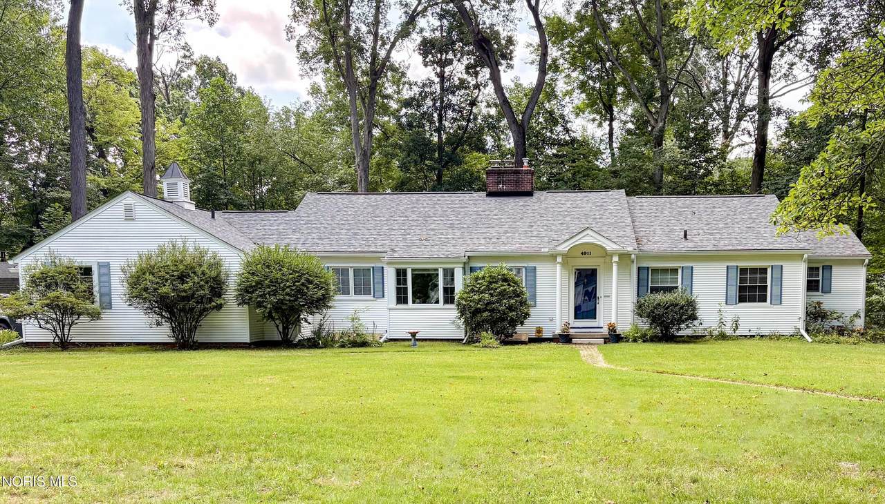 4911 Rolandale Avenue - Photo 1