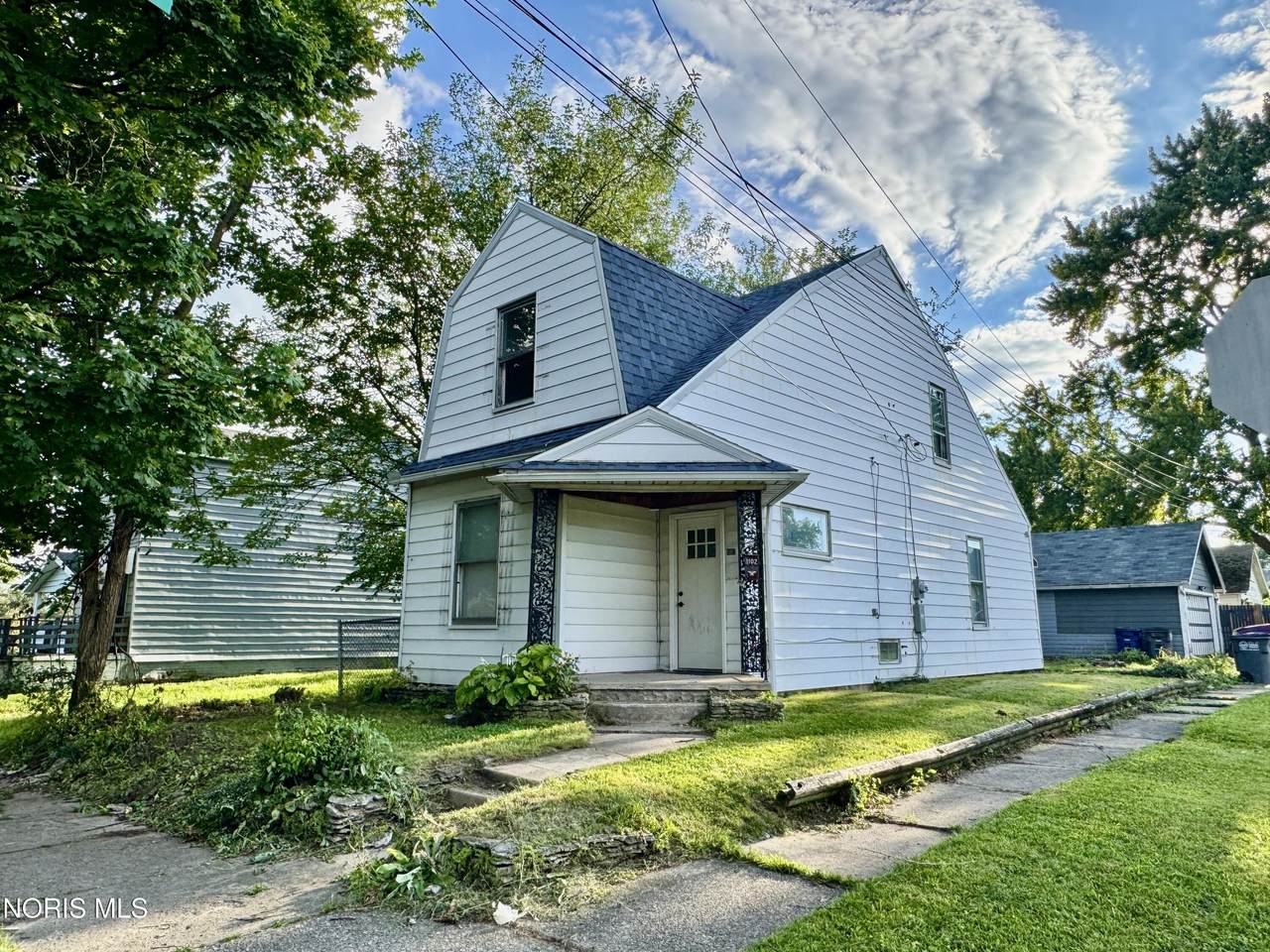 1102 White Street - Photo 1