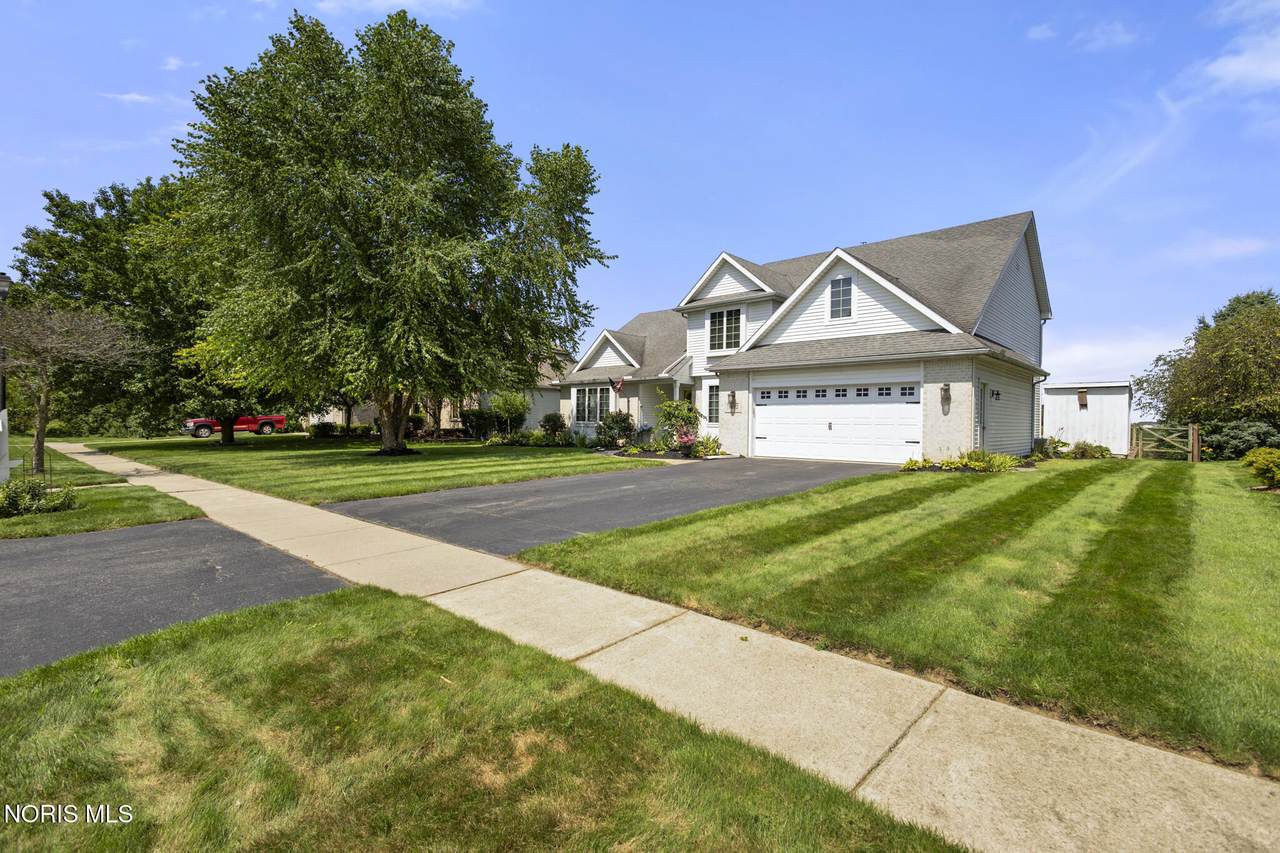 1492 Eastridge Drive - Photo 1