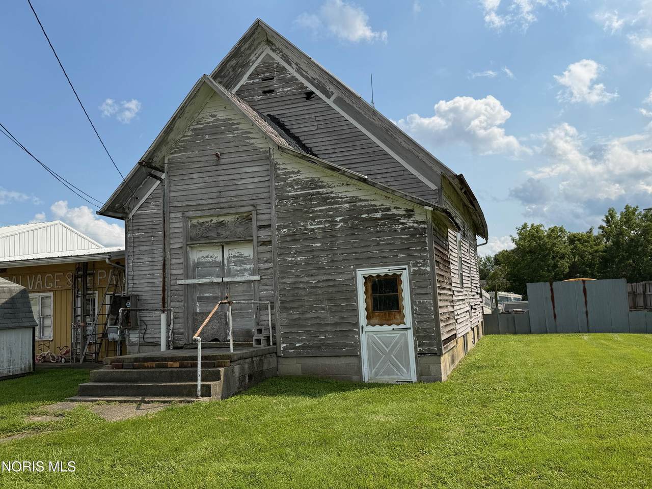https://bt-photos.global.ssl.fastly.net/toledo/1280_boomver_1_10012423-2.jpg
