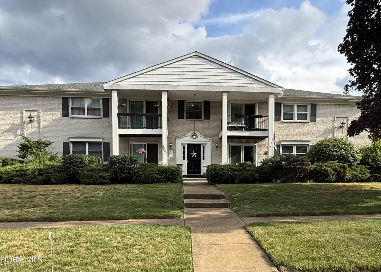 6537 Woodhall Drive - Photo 1