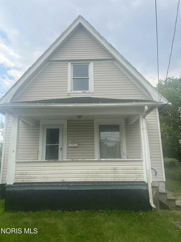 1715 Oakwood Avenue - Photo 1