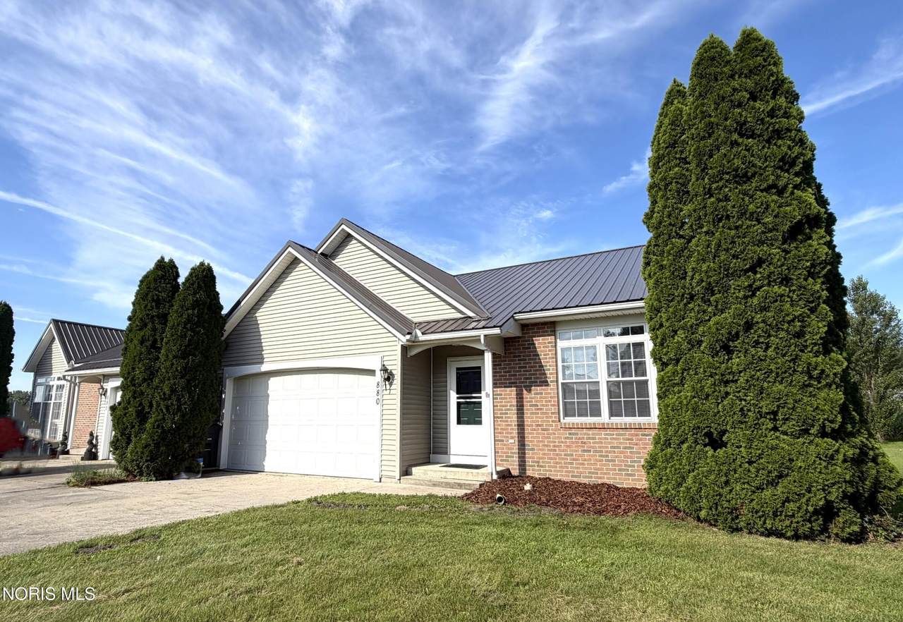 880 & 882 Shields Drive - Photo 1