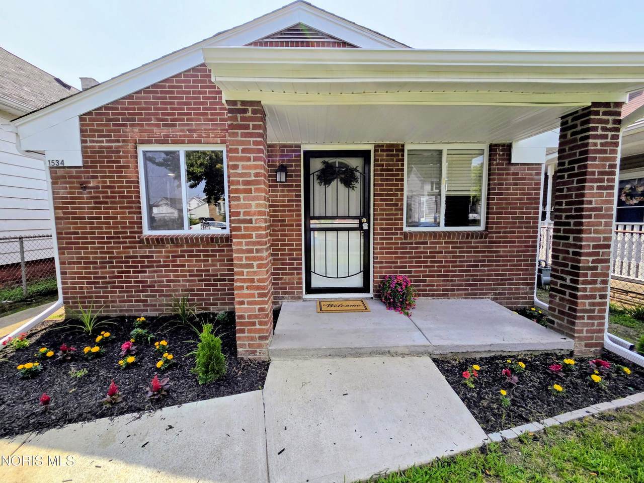 1534 Oakmont Street - Photo 1