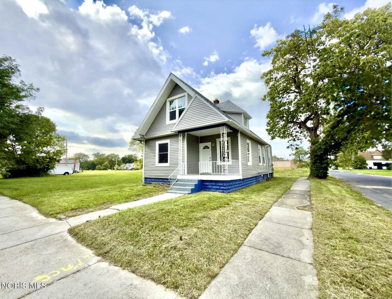 1222 Lincoln Avenue - Photo 1