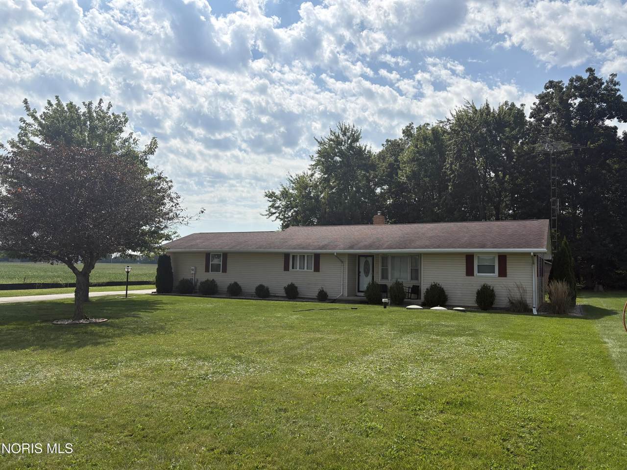 13229 Township Rd 215 - Photo 1