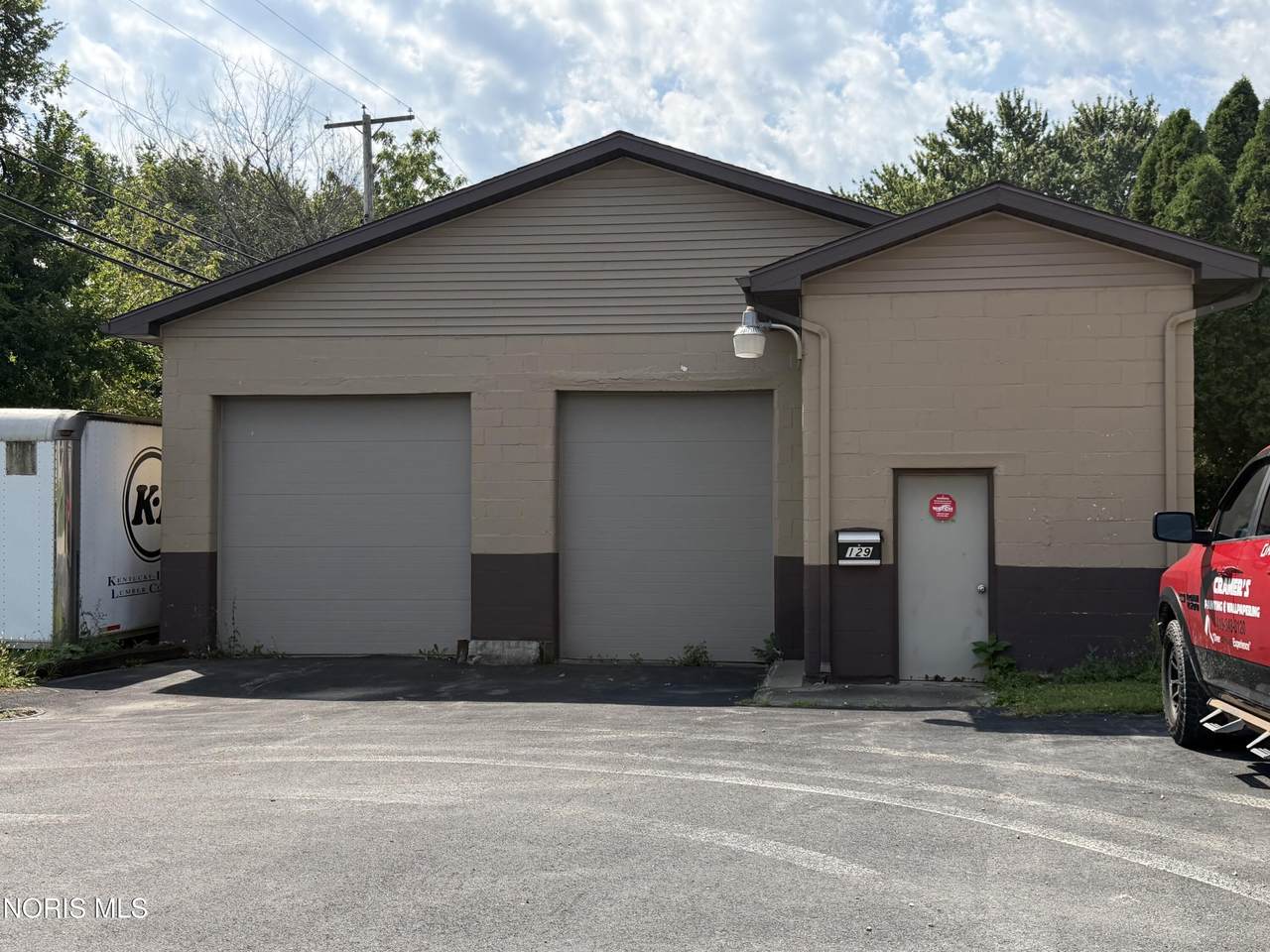 129 Ellis Avenue - Photo 1