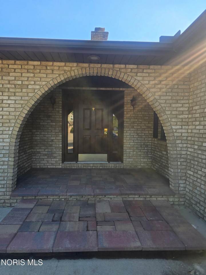 https://bt-photos.global.ssl.fastly.net/toledo/1280_boomver_1_10013007-2.jpg