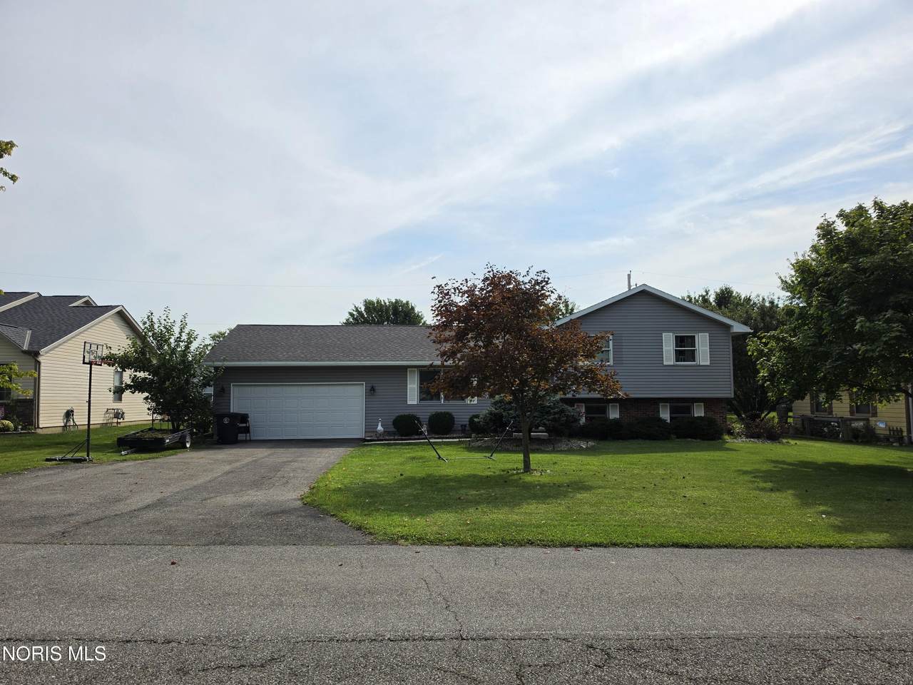 723 Chestnut Drive - Photo 1