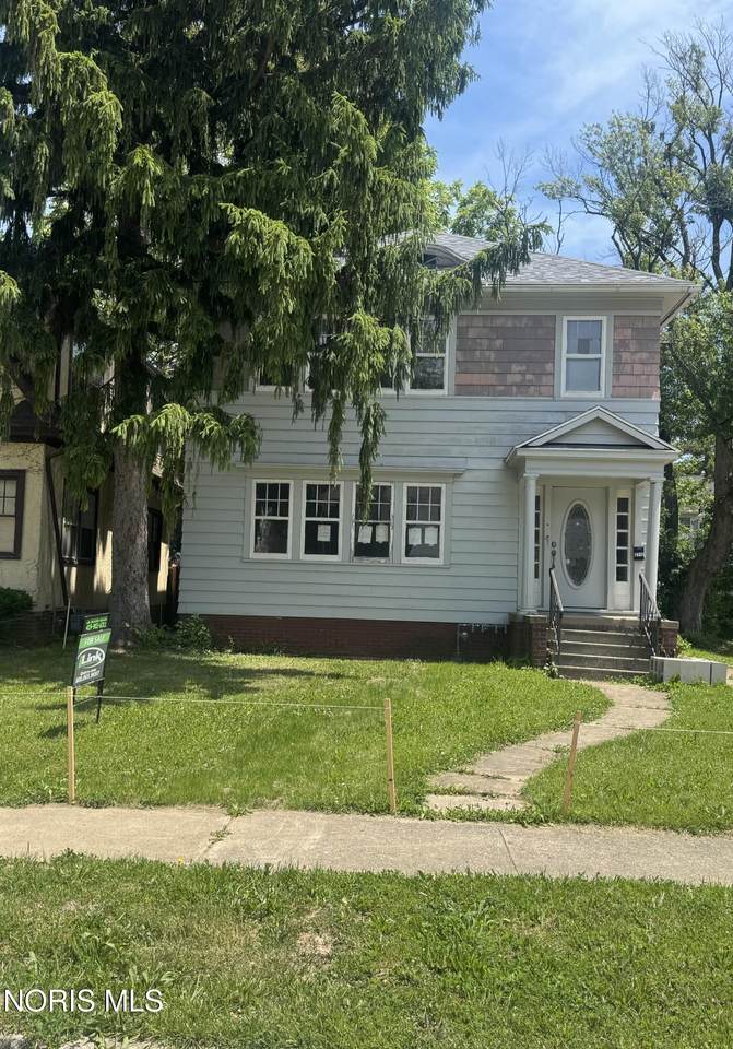2712 Hoehler Drive - Photo 1