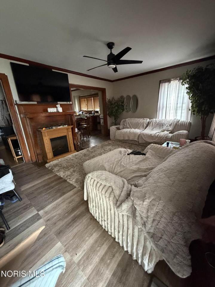 https://bt-photos.global.ssl.fastly.net/toledo/1280_boomver_1_10013038-2.jpg
