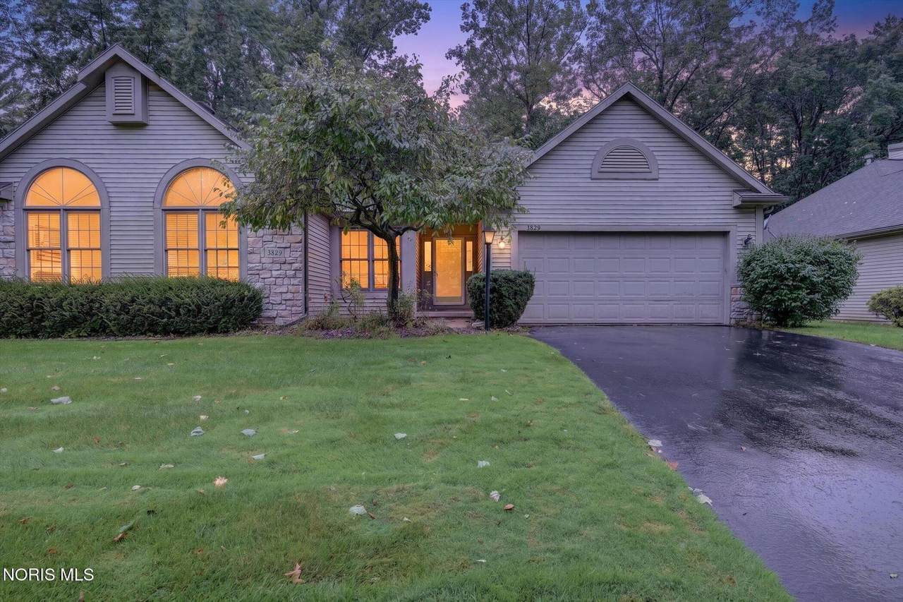 3829 Hampstead Drive - Photo 1