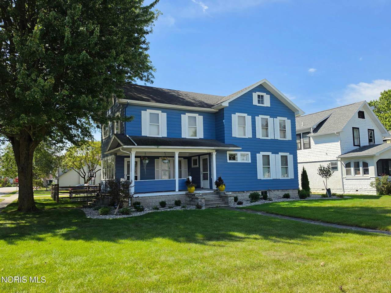 401 Main Street - Photo 1