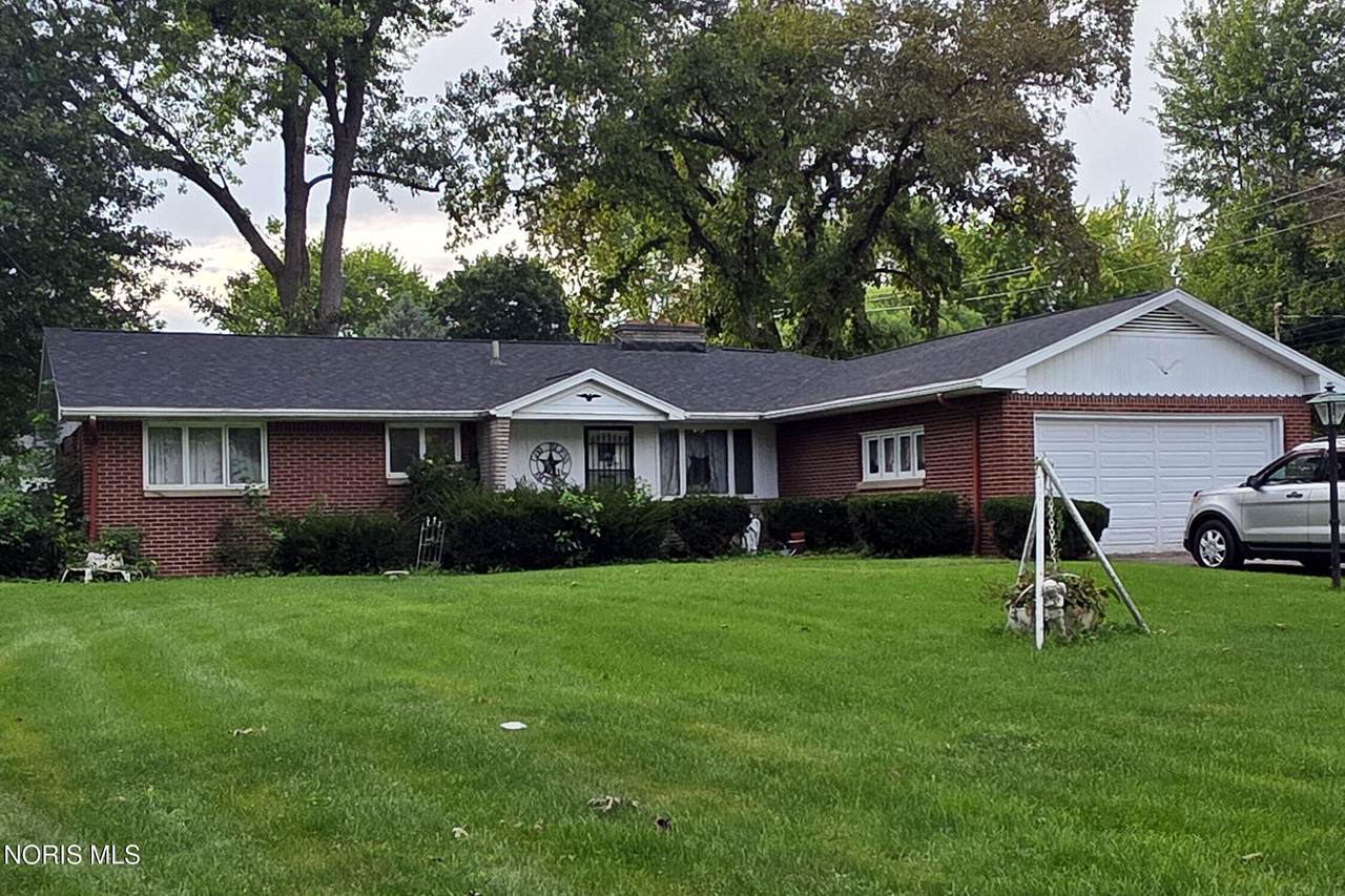 10557 Water Street - Photo 1