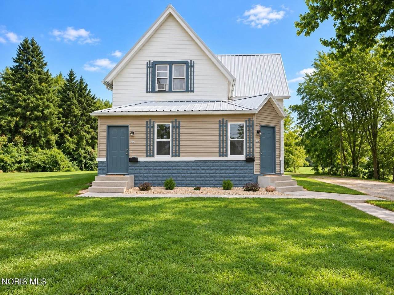 712 - 712 1/2 Buckley Street - Photo 1
